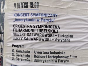 Fragment plakatu z informacyjnym tekstem o koncercie